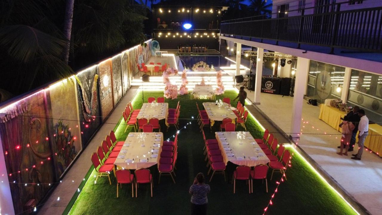Aurora Banquet And Hotel Chilaw Exteriér fotografie