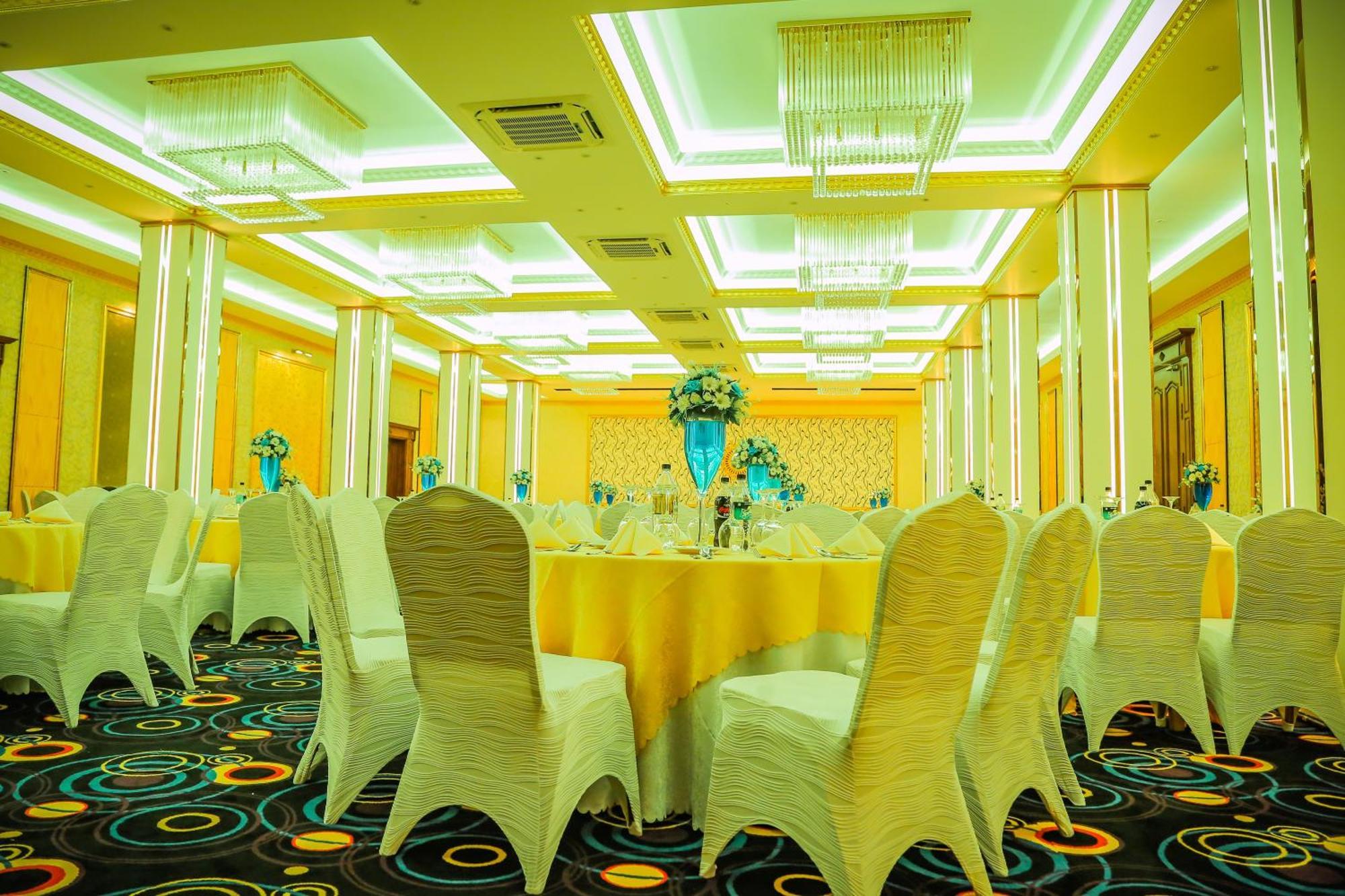Aurora Banquet And Hotel Chilaw Exteriér fotografie